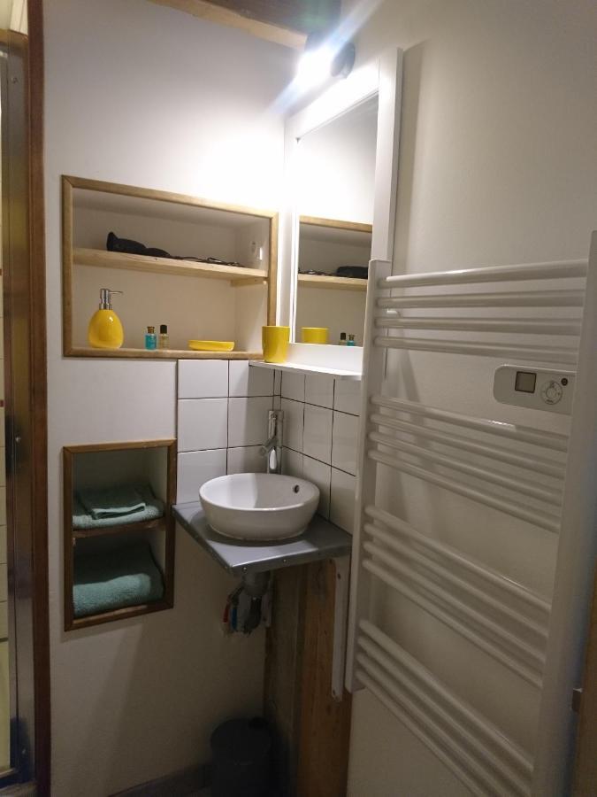 Le Petit Pays Apartment Montgivray Luaran gambar