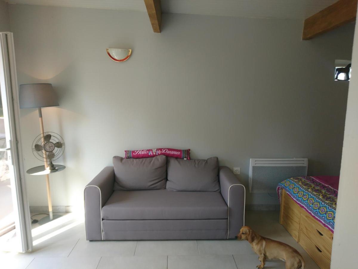 Le Petit Pays Apartment Montgivray Luaran gambar